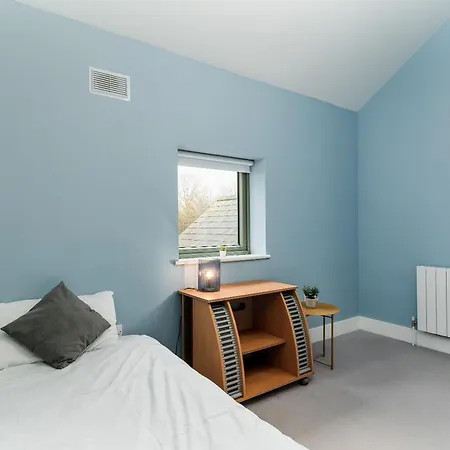 Beautiful 3 Bed House, Sleeps 5 - No 4 Lyrath Nyaraló Ashbourne