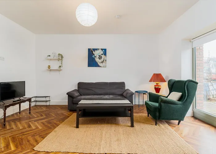 Beautiful 3 Bed House, Sleeps 5 - No 4 Lyrath *