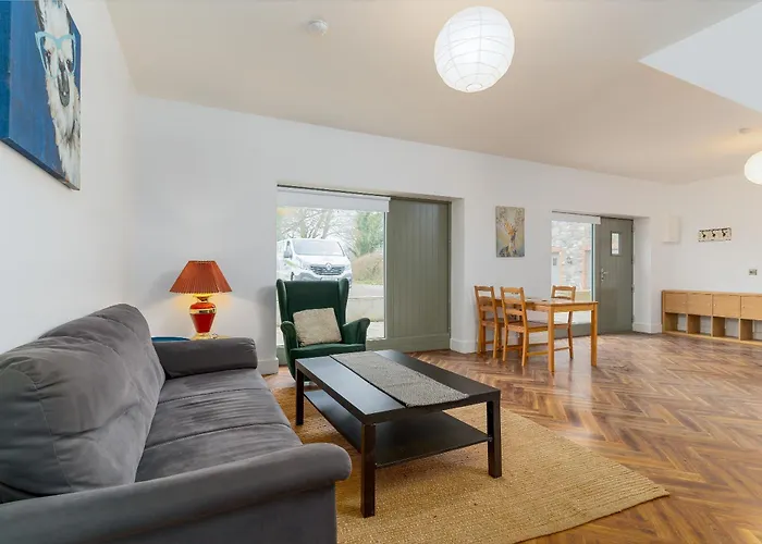 Beautiful 3 Bed House, Sleeps 5 - No 4 Lyrath *